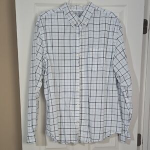 Classic Men's Shirt with Blue and White Grid Pattern
